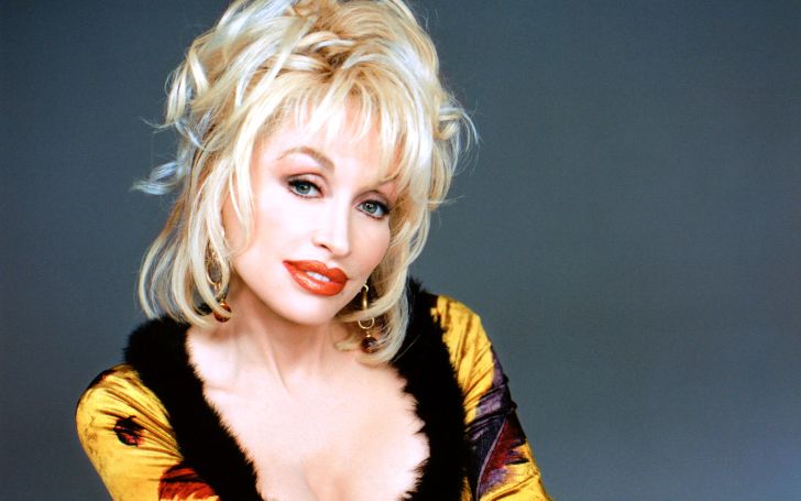 Singer Dolly Parton To Appear in "Christmas On The Square" By Netflix